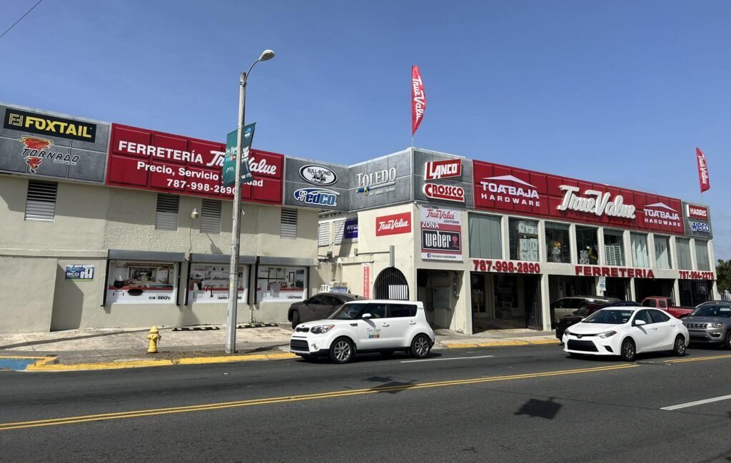 Ferretería (Fachada)